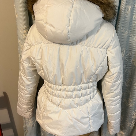 Celebrity Pink - Picture 4 of 4